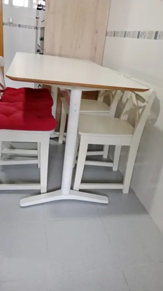 4 Sillas tipo taburete