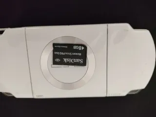 PSP 2004 Sony Blanca
