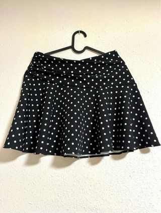 Falda corta negra Zara