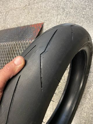 Neumático Pirelli Diablo Supercorsa SP 120/70-17
