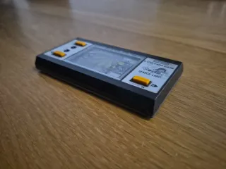 Consola Gakken LCD Card Game Search Light