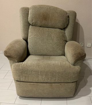 Sillón mecedora cómodo tela beige y marrón