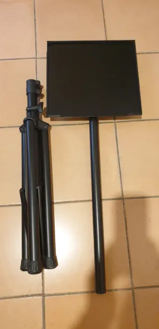 ATRIL NEEWER-SOPORTE CON BASE REGULABLE