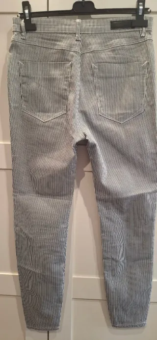 Pantalón rayas Stradivarius