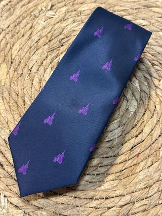 Corbata Nazareno azul con detalles morados