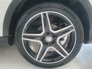 Mercedes-Benz GLA 2015