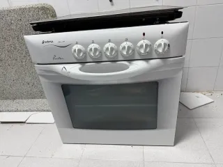 Cocina vitrocerámica y horno Edesa