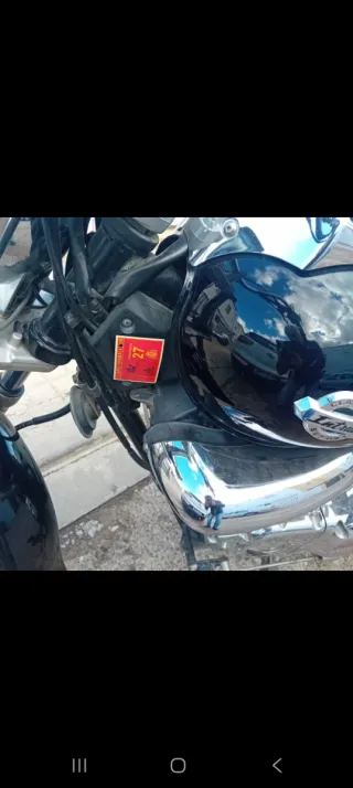 Suzuki Intruder LC 250