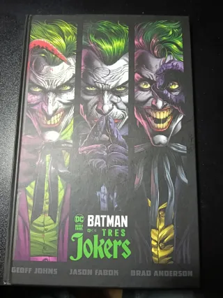 Batman: Tres Jokers (Segunda edición)