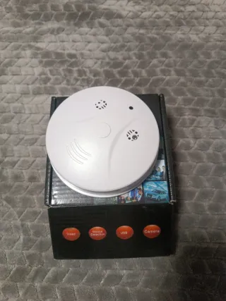 Cámara espía detector de humo