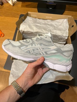 Asics grises y turquesa