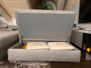 Divano Gazzano con chaiselong, isola e pouf