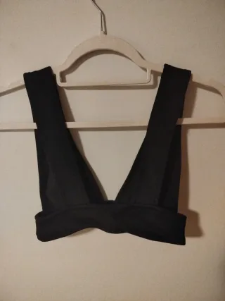 Top bikini negro