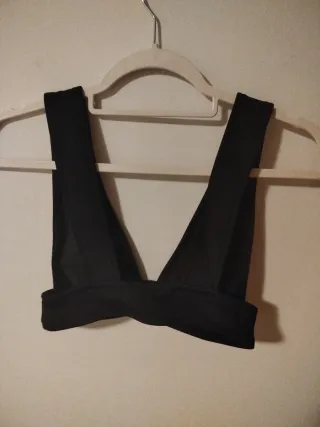 Top bikini negro