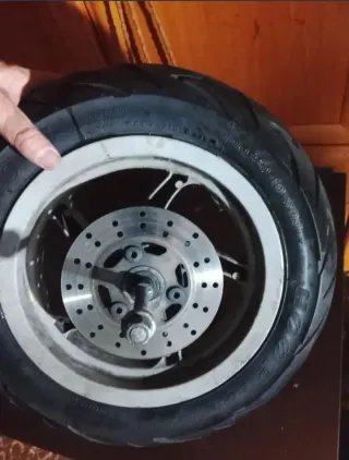 Rueda Delantera Piaggio Zip