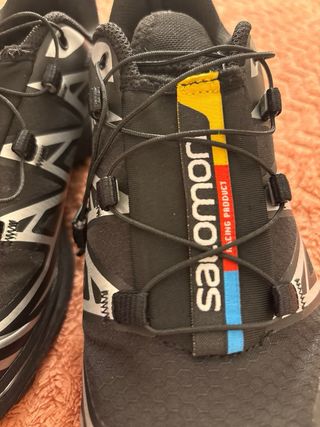 Imitación Zapatillas Salomon Negras y Plateadas