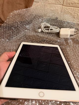 iPad Air Dorado iOS 15.8 wifi + 4G