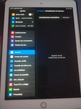 iPad Air Dorado iOS 15.8.8 wifi + 3G