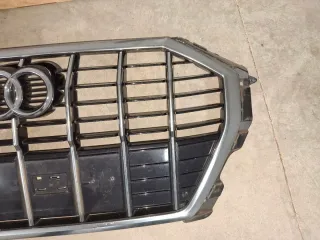 Rejilla Delantera Audi Q3
