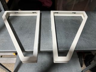 Supporti per mensole metallici beige