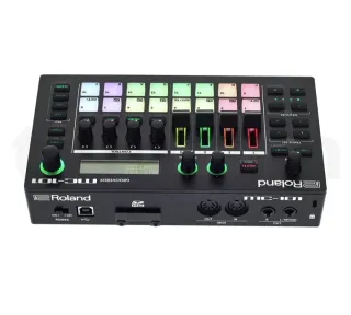 Roland MC-101 Groovebox