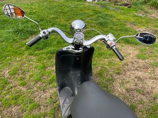 Aprilia Compay Custom 49cc Scooter Negra