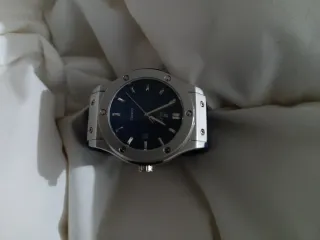 Reloj Hublot Classic Quartz Azul
