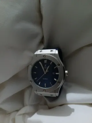 Reloj Hublot Classic Quartz Azul
