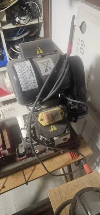 Sierra de cinta para metal