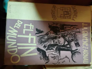 Colección de antiguos libros semanales