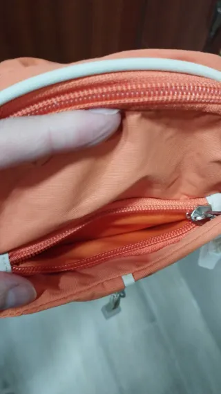 Mini bandolera multibolsillos naranja y beige