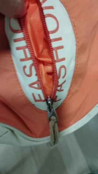 Mini bandolera multibolsillos naranja y beige