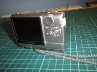 Cámara Digital Olympus FE-140 Plata