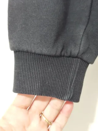 Sudadera Marvel Negra con Logo