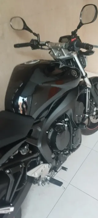 Yamaha FZ6 S2 Naked Negra