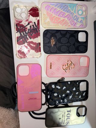 Fundas iPhone 15 Coach, Guess, Tous, Bimba y lola