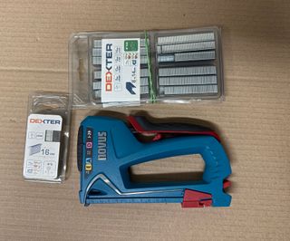 Grapadora Novus J-29 + Grapas Dexter