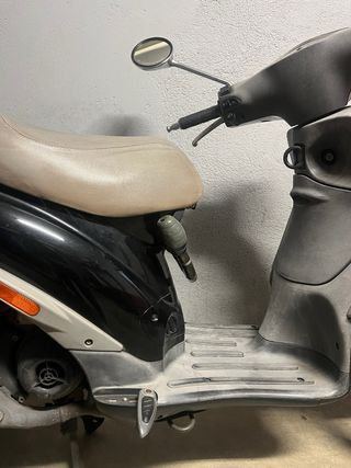 Piaggio Liberty 49cc 2T Automática