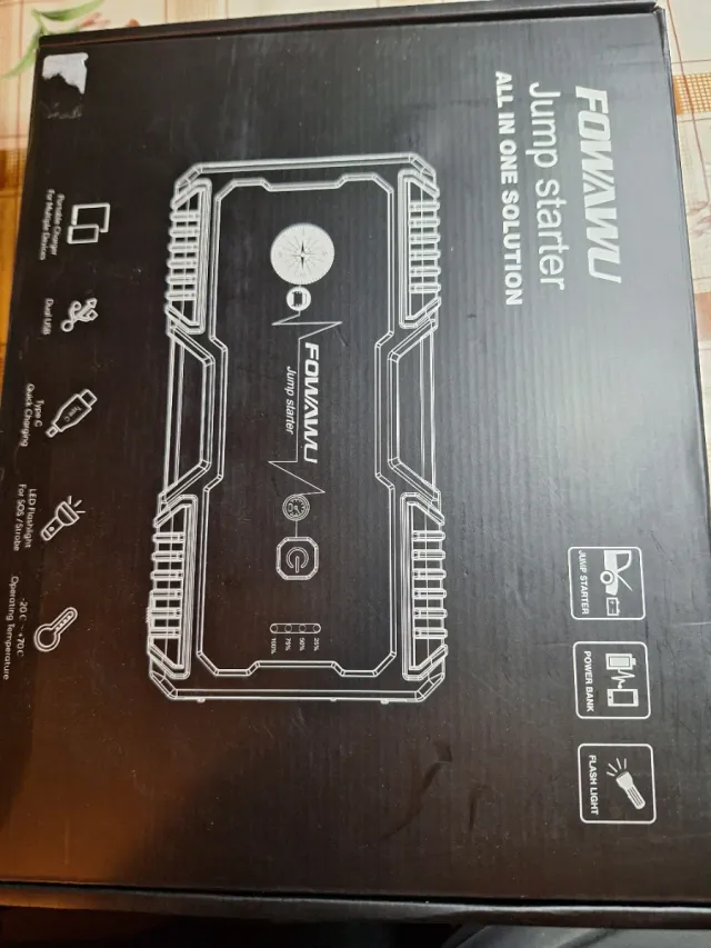 Arrancador Coche FOWAWU 12V con Brújula.