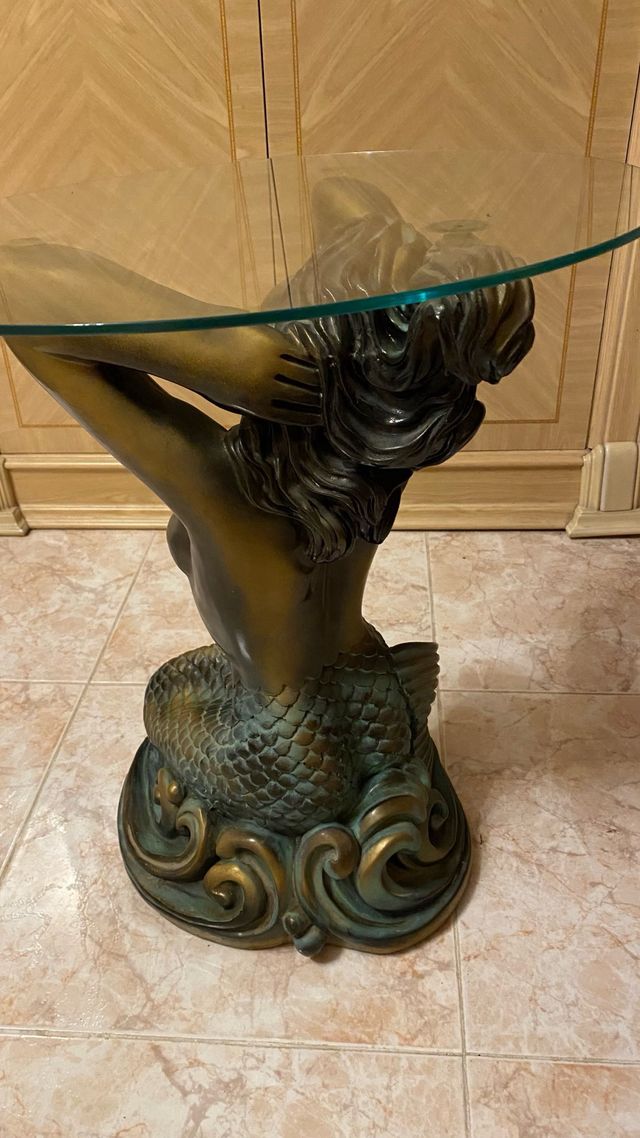 Mesita Sirena Cristal y Metal