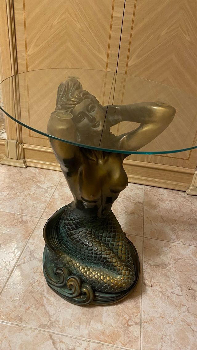 Mesita Sirena Cristal y Metal