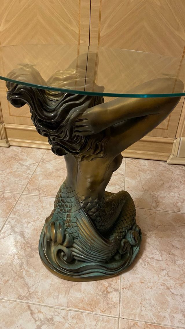 Mesita Sirena Cristal y Metal