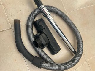 Aspiradora Zanussi CyclonClassic Roja