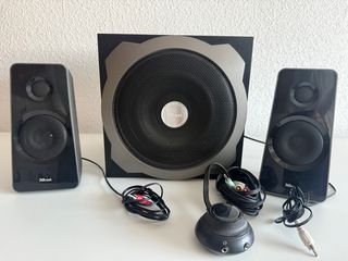 Altavoces Trust 2.1 Negro/Gris