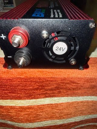 Inversor EASUN 1600W 24V DC a 220V AC