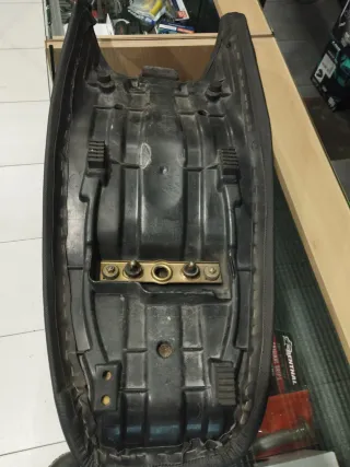 Asiento Suzuki GS500