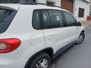 Volkswagen Tiguan 2011