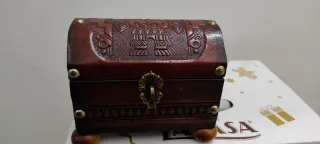 Joyero cofre pequeño decorado