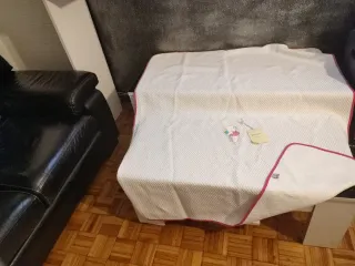 Manta para cama o cuna nueva.cierres de tienda