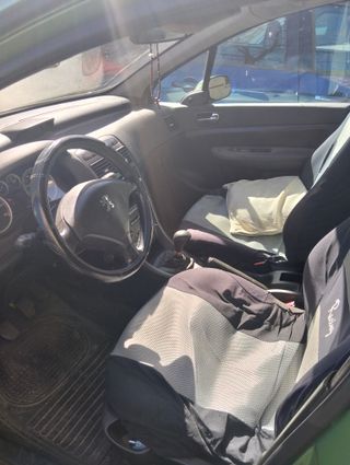 Peugeot 307 2004